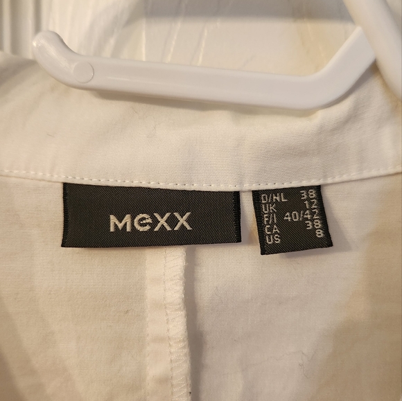 (8) Mexx white cross neck Blouse - Picture 2 of 7